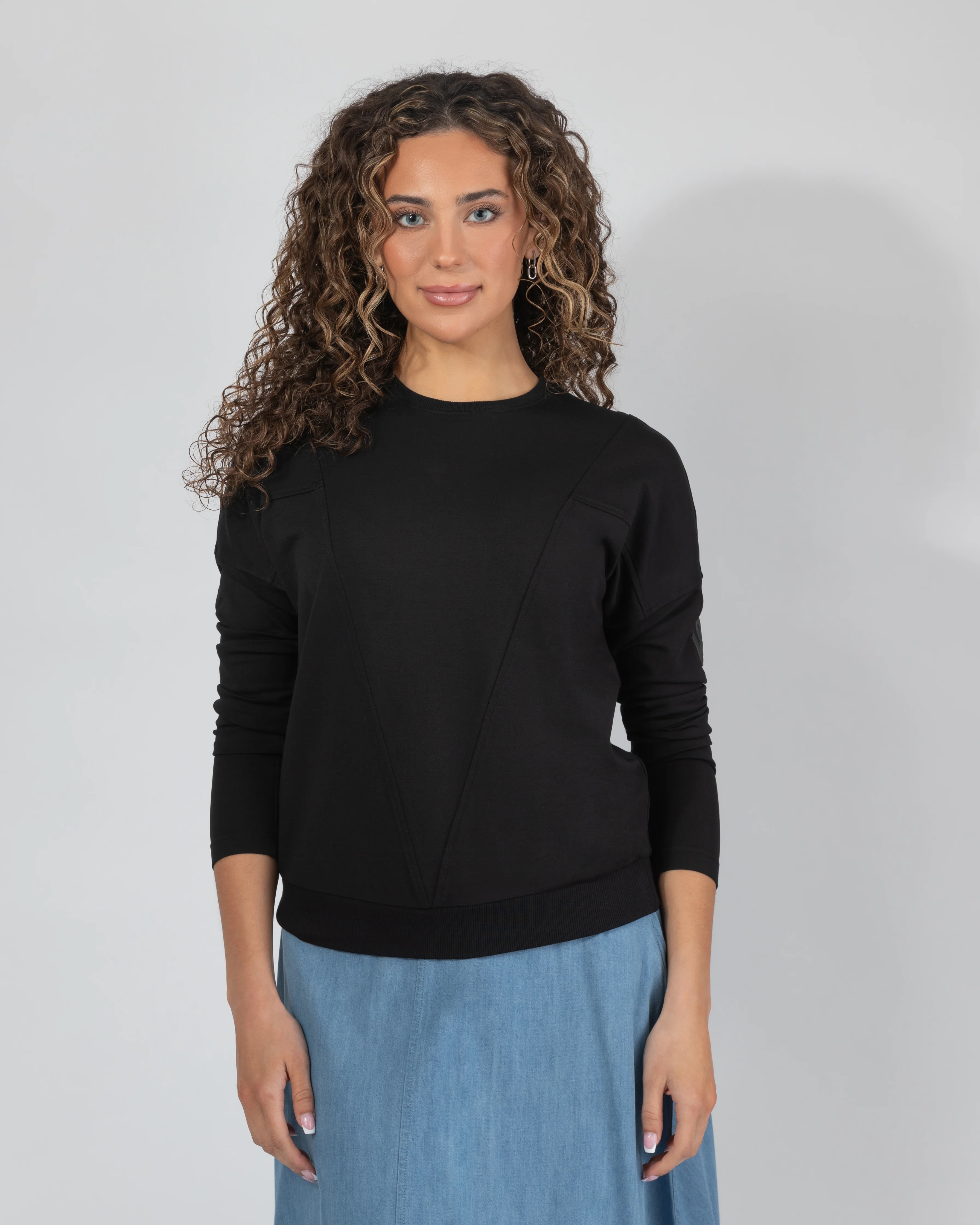 VividLines Relaxed Pullover - Image 4
