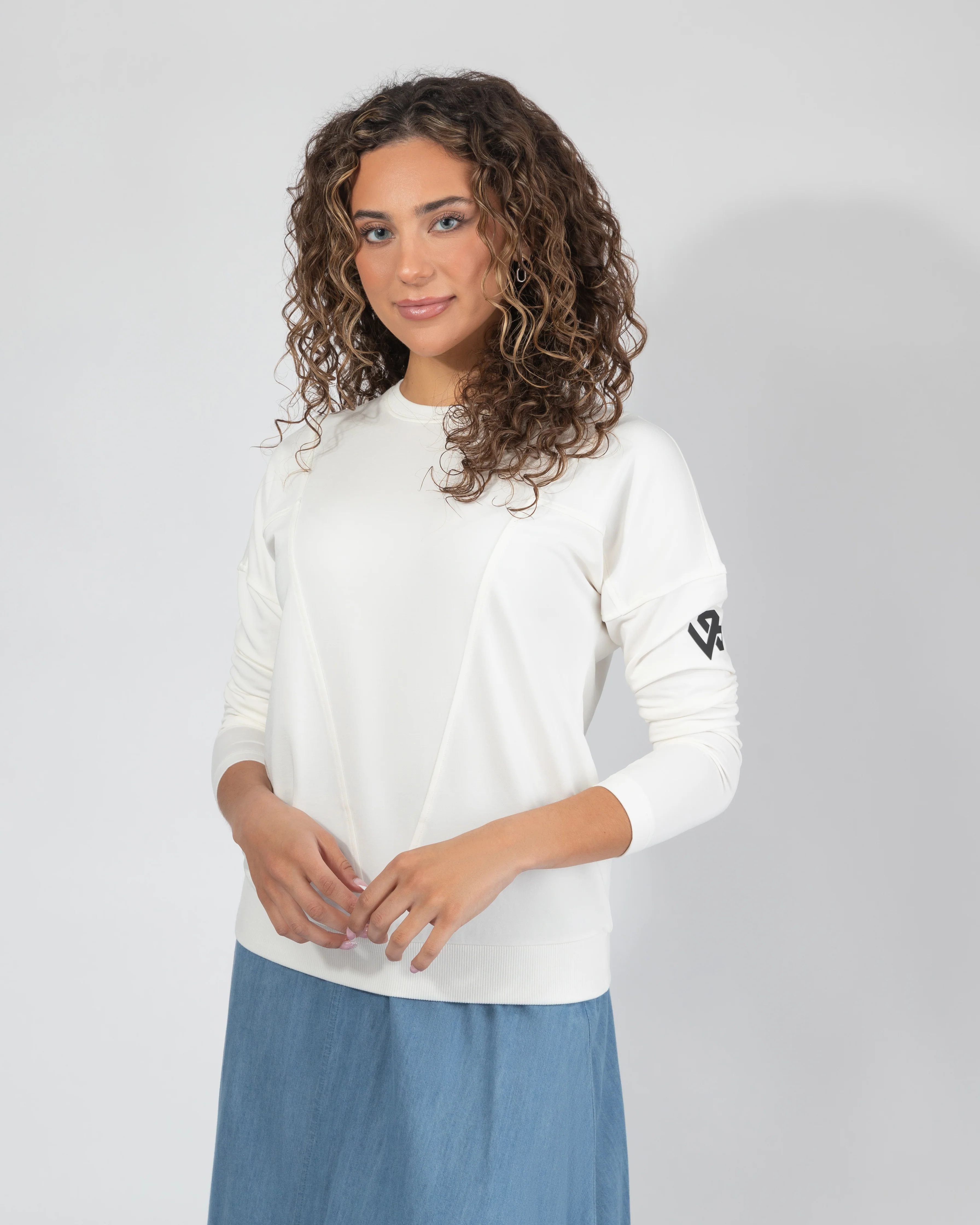 VividLines Relaxed Pullover - Image 7