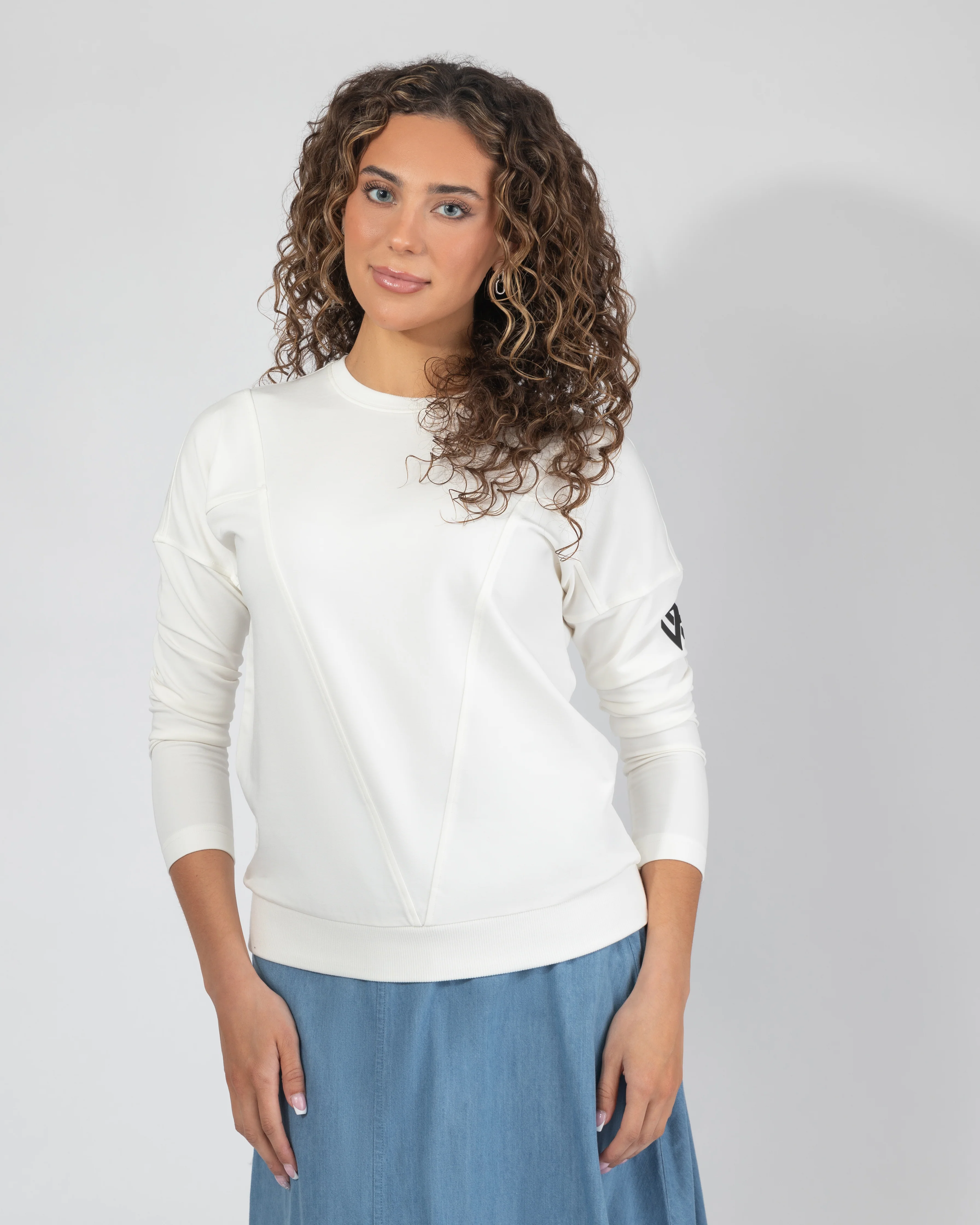 VividLines Relaxed Pullover - Image 9